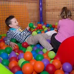 Camping Au Coeur De - Compact Et Pratique - Api-1-52-1836