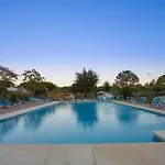 Au Coeur De - Compact Et Pratique - Api-1-52-1836 Camping *